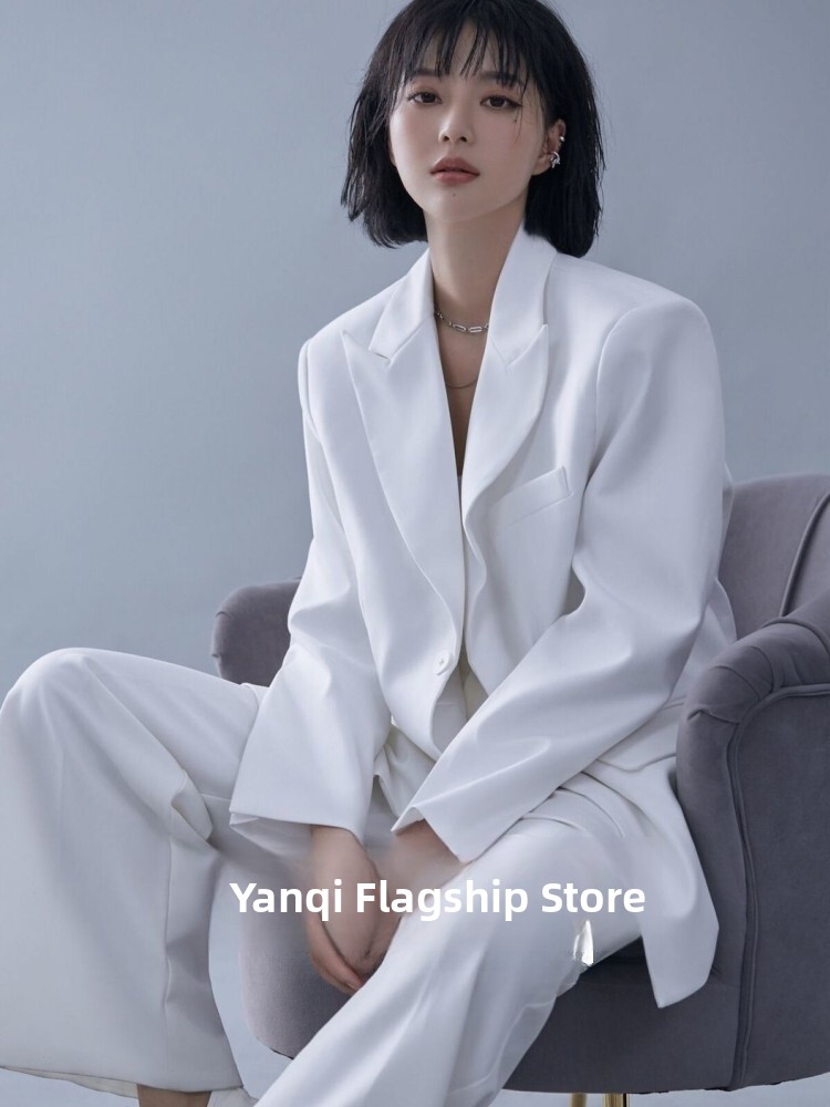 تصوير فني لصور أغلفة المجلات ا - مراجعة Ethnic Fashion Magazine وسعره